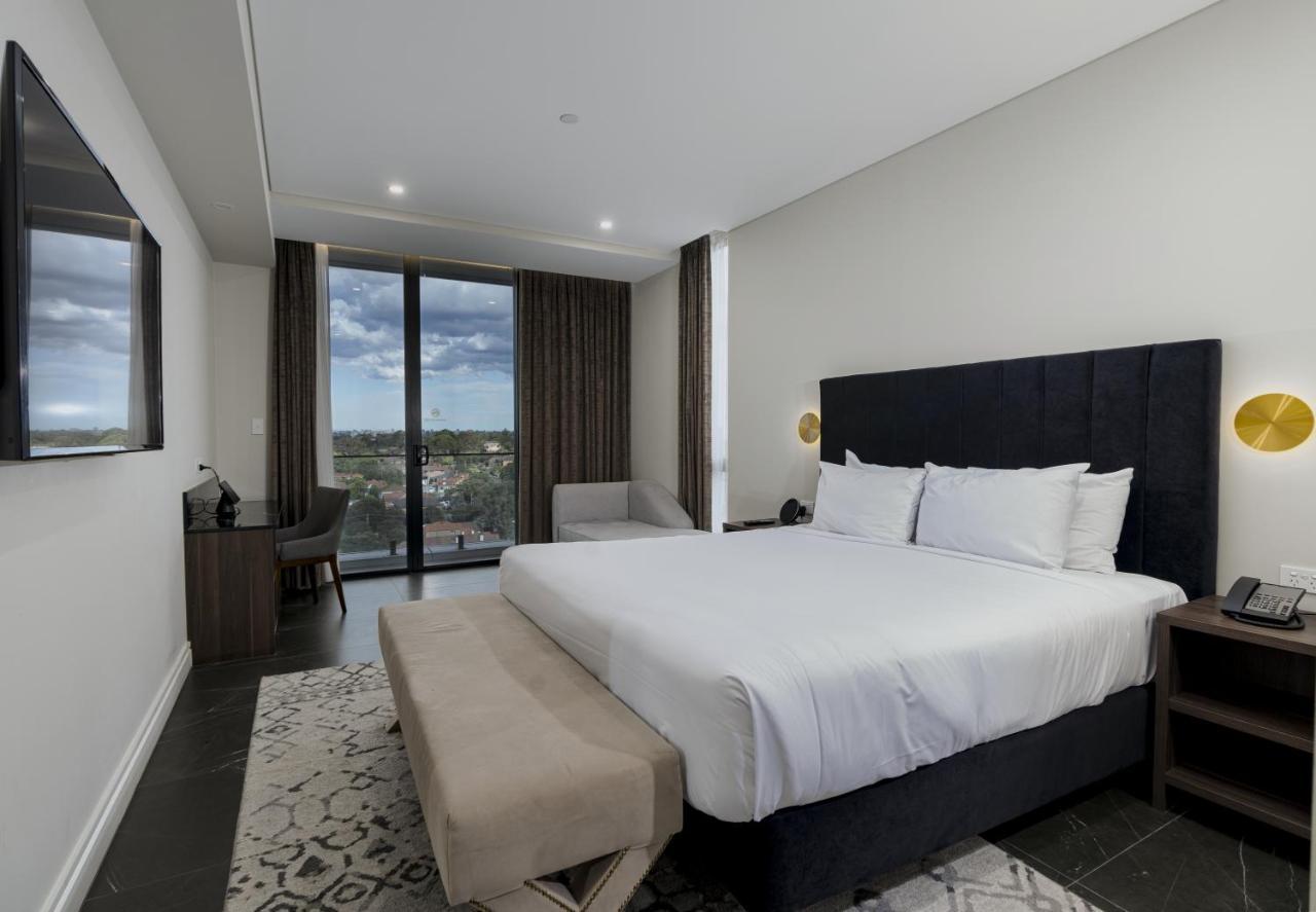 Crowne Plaza Sydney Burwood By Ihg Hotel Exterior photo